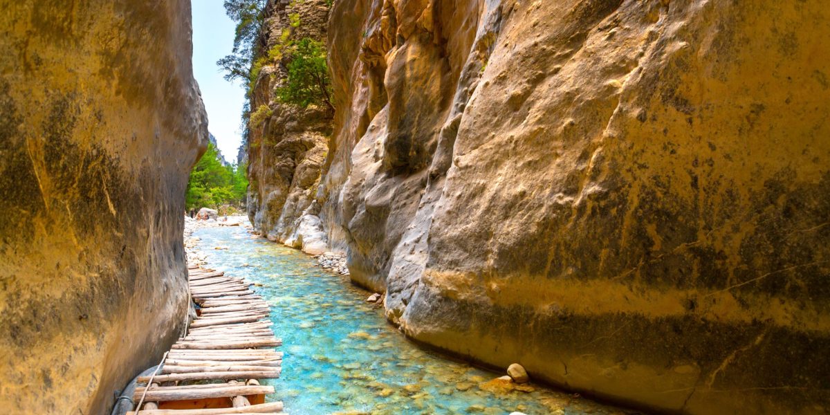 Exploration inédite : les gorges de Samaria, joyau caché de la Crète ...